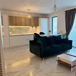 Piano Ap شقة كرايوفا