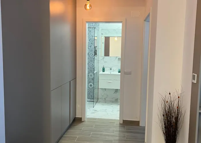 アパート Piano Ap クラヨーヴァ